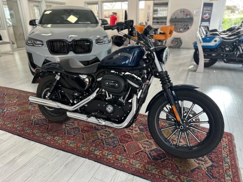H-D Iron 883
