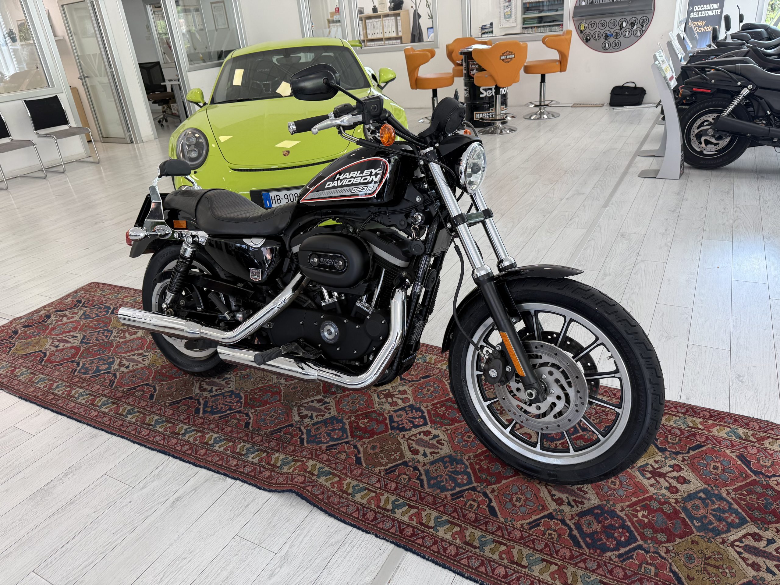H-D 883 R